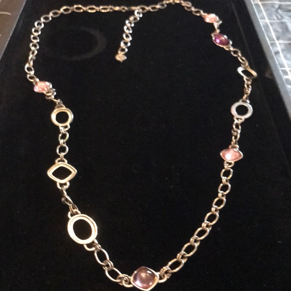 Silver tone /pink/purple 35in chain.